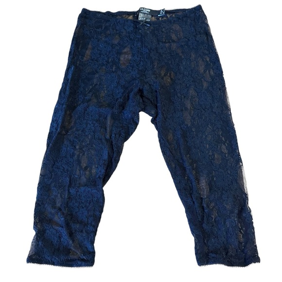 Jaded London Lace Biker Shorts - Picture 1 of 3